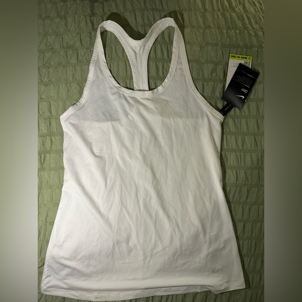 Nike women’s racer back tank top workout exercise running clothes size medium